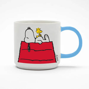 Mug with Snoopy and Woodstock design on a white background