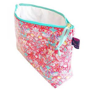 Liberty Wash Bag in Strawberry Thief